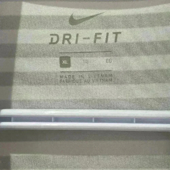 Men’s Nike Golf Polo Shirt size XL - Picture 6 of 7